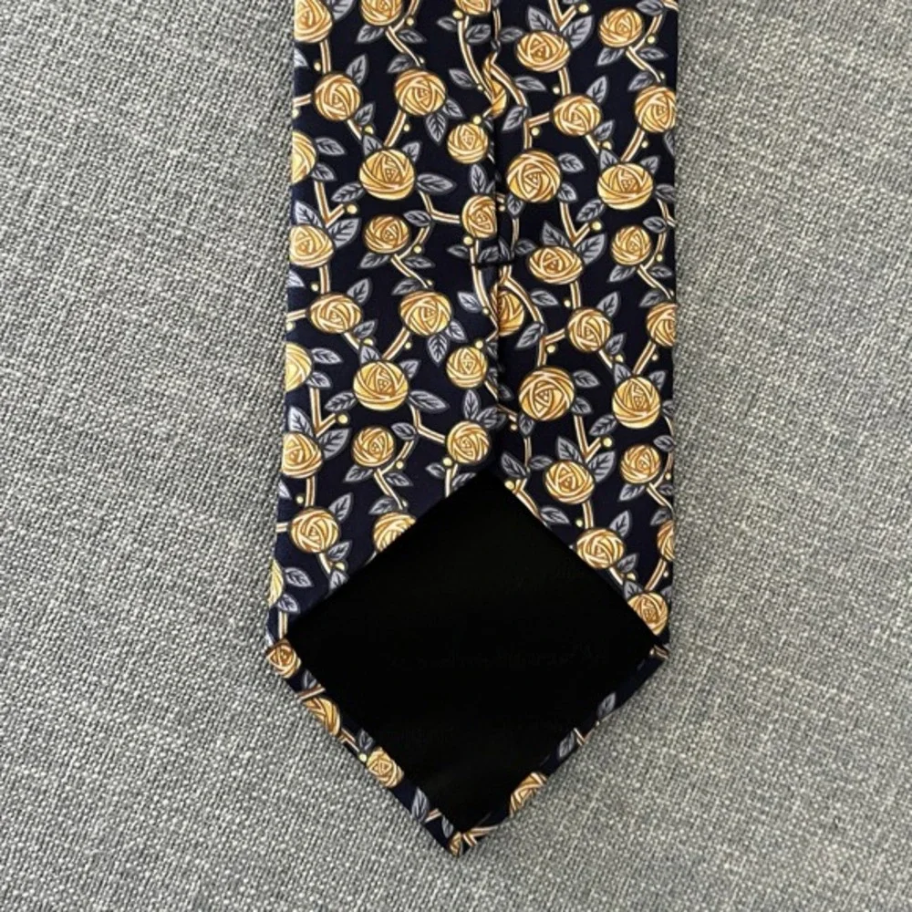 Metropolitan Museum of Art Mens 100% Silk Tie Gold Blue Green‎ Flora Made Italy